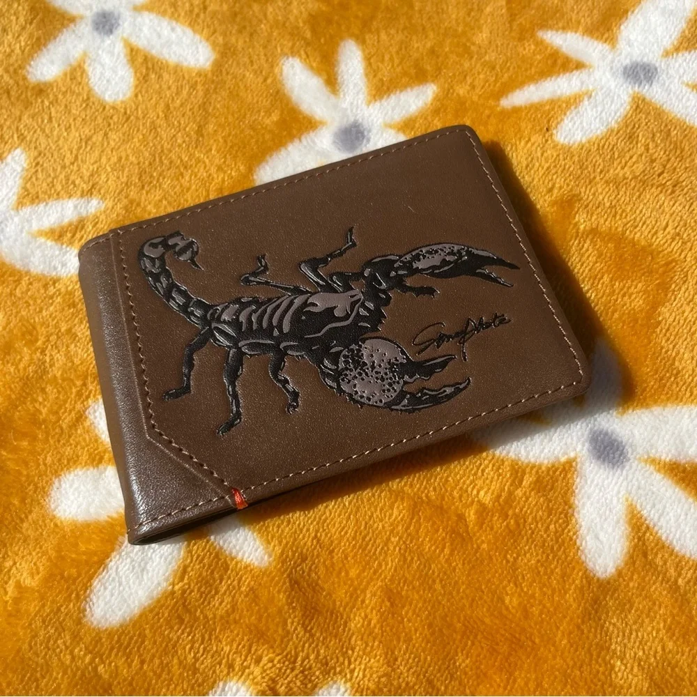 NEW $33 skneephate 100% Genuine Leather Men's Bifold Scorpion Wallet in 'coffee'